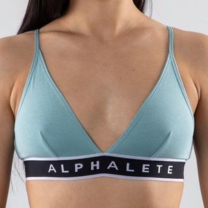 Alphalete acute bra in sky blue S. NWOT